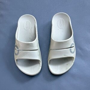 OOFOS olive green Flats